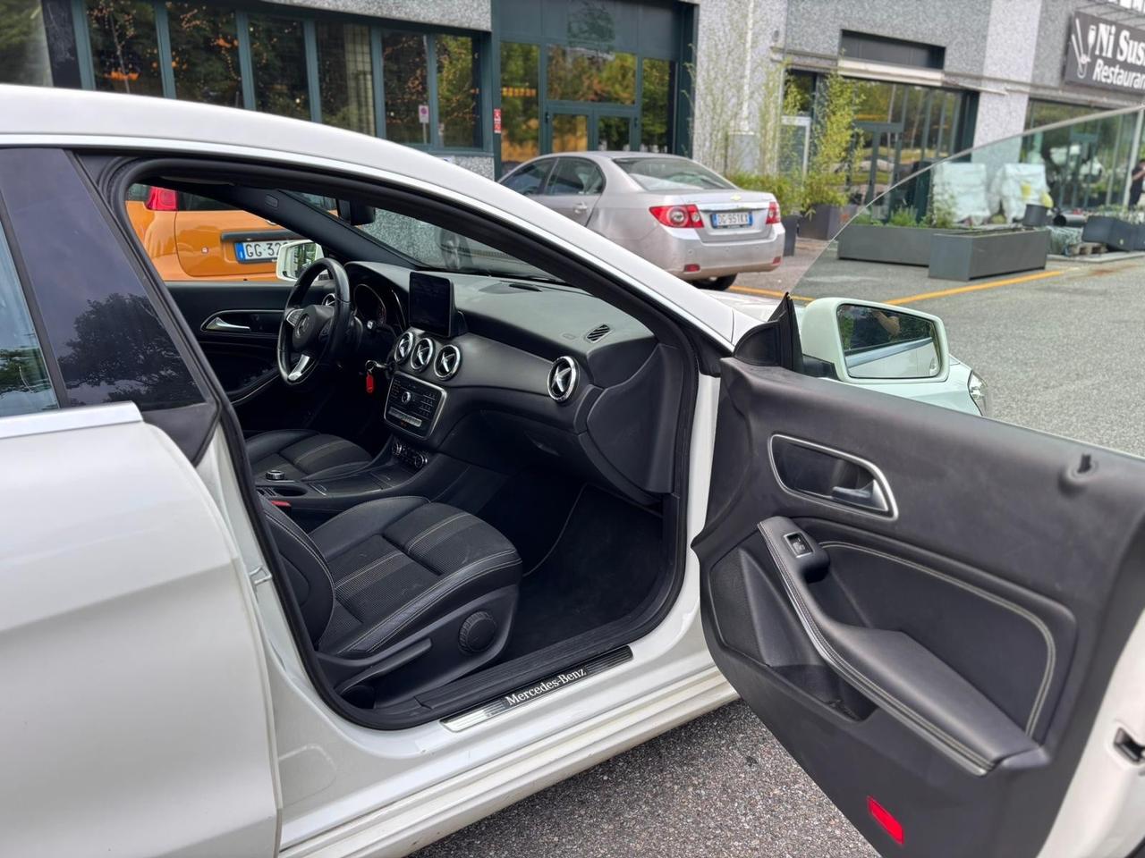 Mercedes-benz CLA 200 CLA 200 d Automatic Premium