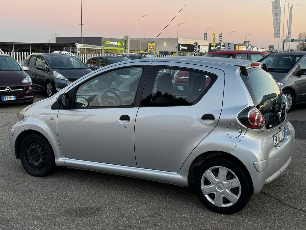 Toyota Aygo 1.0 12V VVT-i 5 porte Now