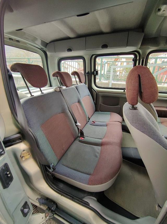 RENAULT Kangoo 1.6 16 V AUTHENTIQUE PRIVILEGE 4X4