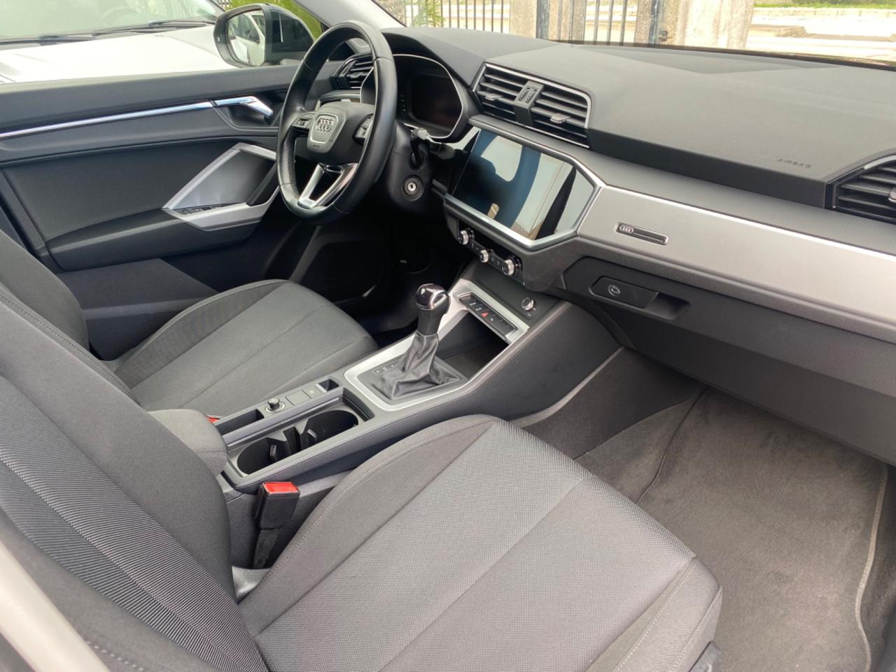 Audi Q3 35 TDI S tronic line edition