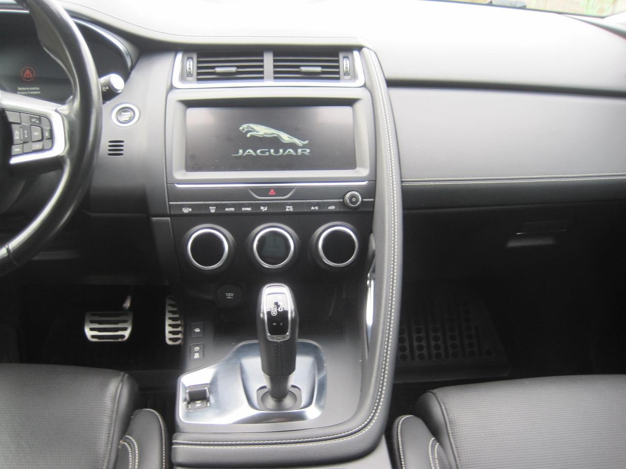 Jaguar E-Pace 2.0D 150 CV AWD aut. R-Dynamic HSE