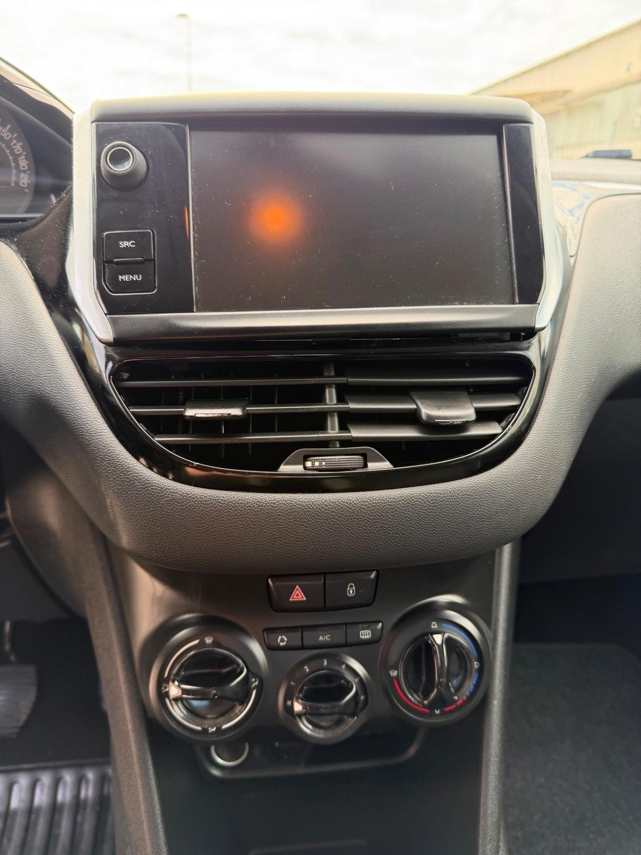 Peugeot 208 PureTech 82 Allure 120000 km