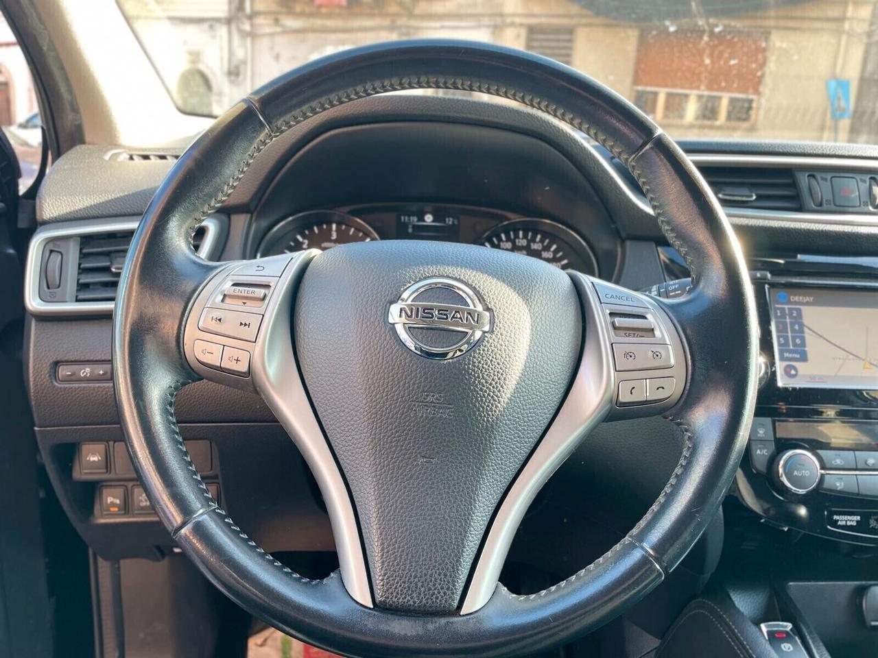 Nissan Qashqai 1.5 dCi N-Connecta CAMERA 360°