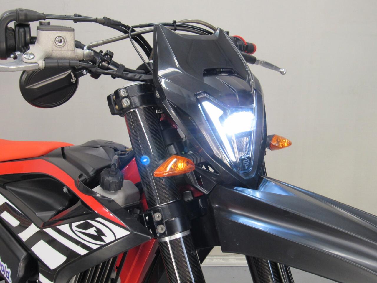 Beta RR 125 4T SUPERMOTARD