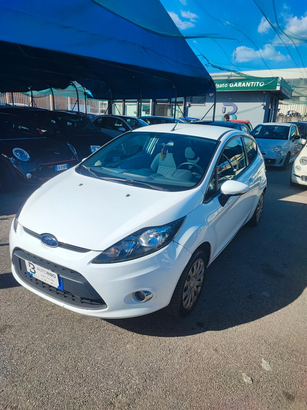 Ford Fiesta 1.4 3 porte Bz.- GPL Titanium