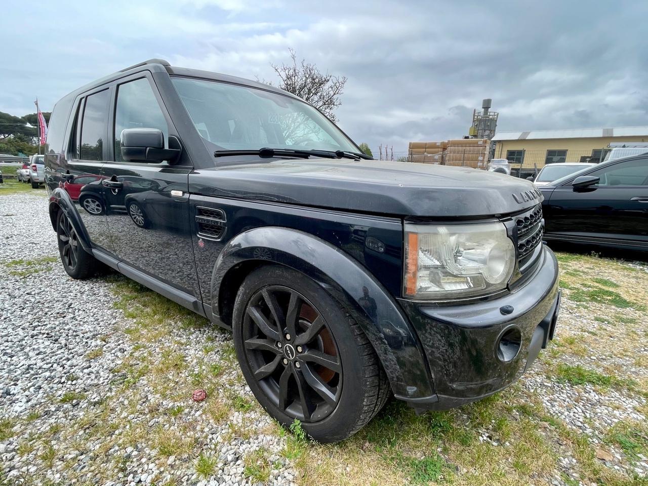Land Rover Discovery 4 3.0 SDV6 245CV Black&White Limited Edition