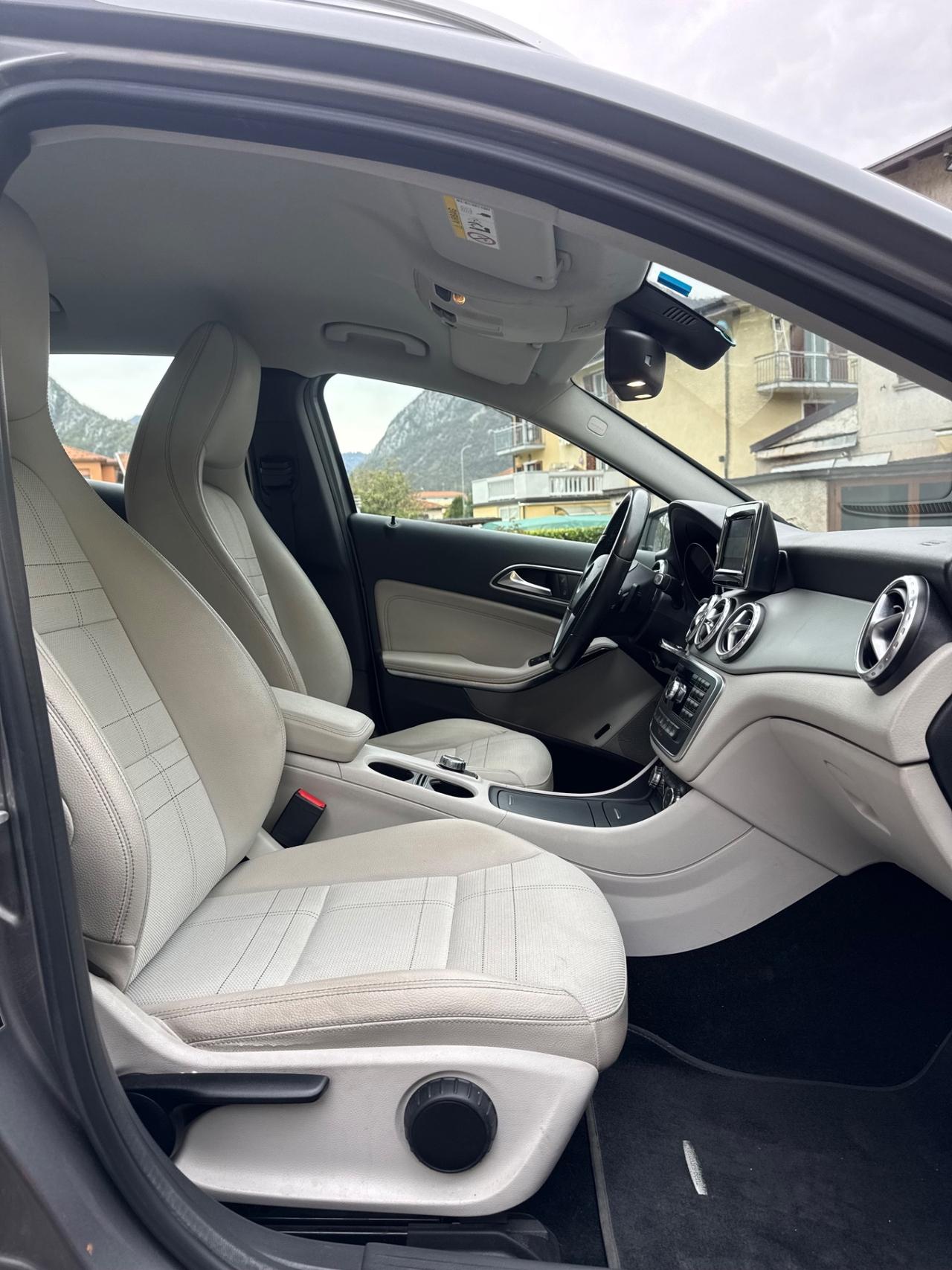 Mercedes-benz GLA 200 CDI Automatic 4Matic Premium