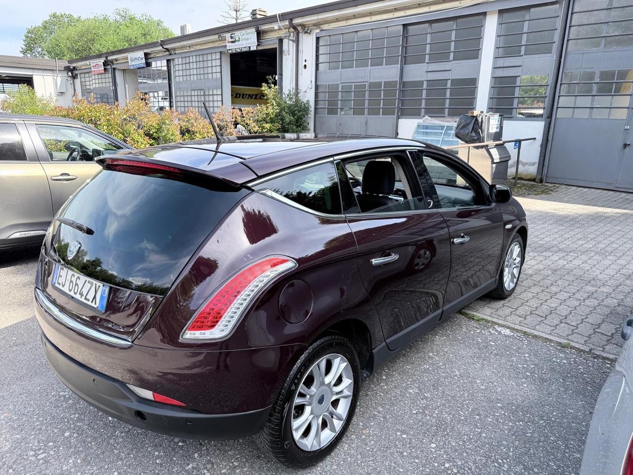 Lancia Delta 1.6 MJT DPF Gold