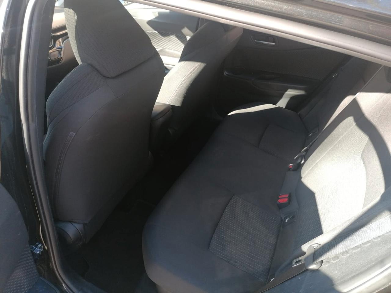 Toyota C-HR Hybrid Business NO OBBL. FINANZ.