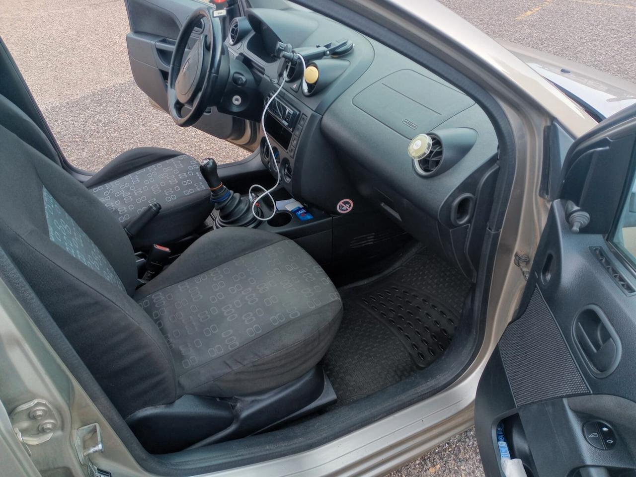 FIESTA Tdci 5PORTE (DIVERSI LAVORI ESEGUITI) OK NEOPATENTATI