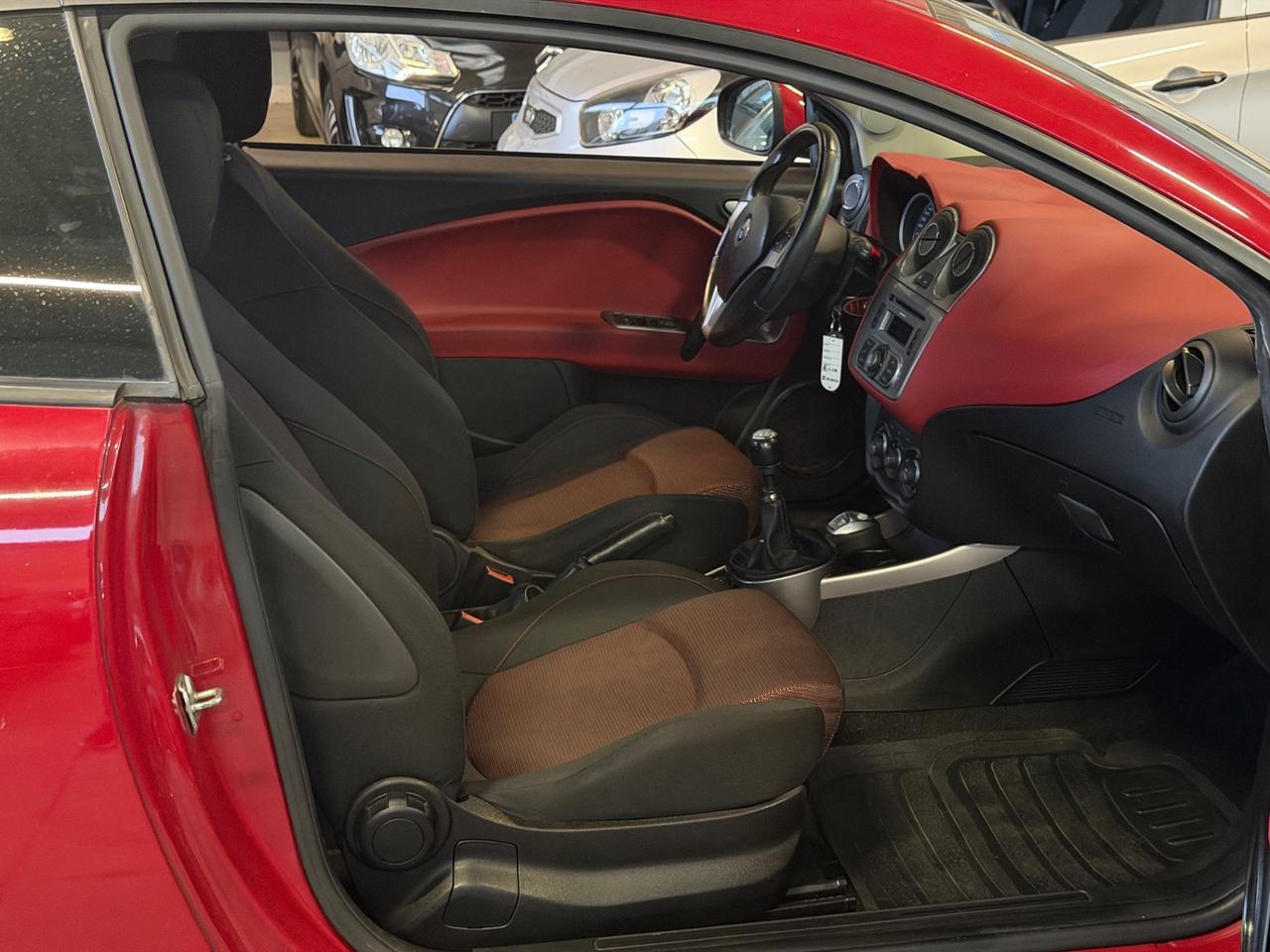 Alfa Romeo MiTo 1.4 78 CV Distinctive Sport Pack