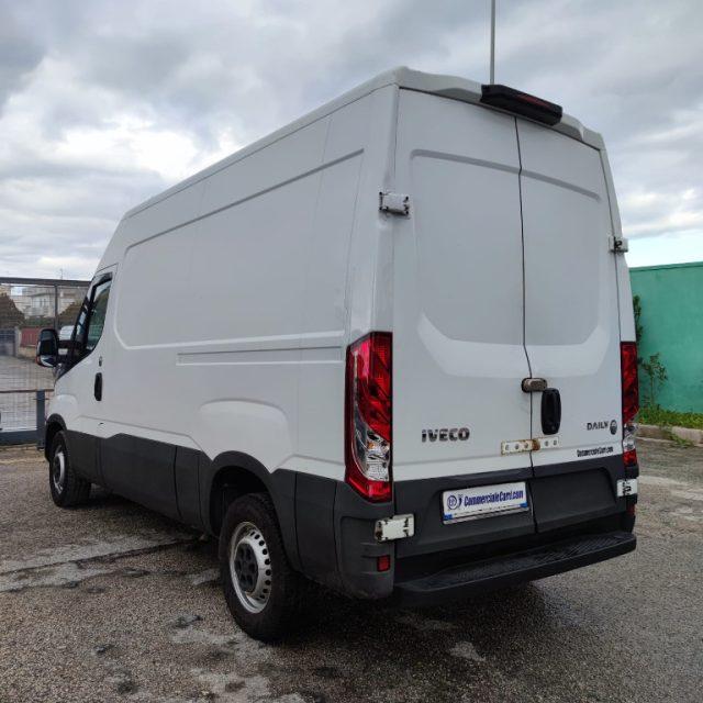 IVECO DAILY 35S12 VH2 FURGONE PASSO MEDIO 3 POSTI
