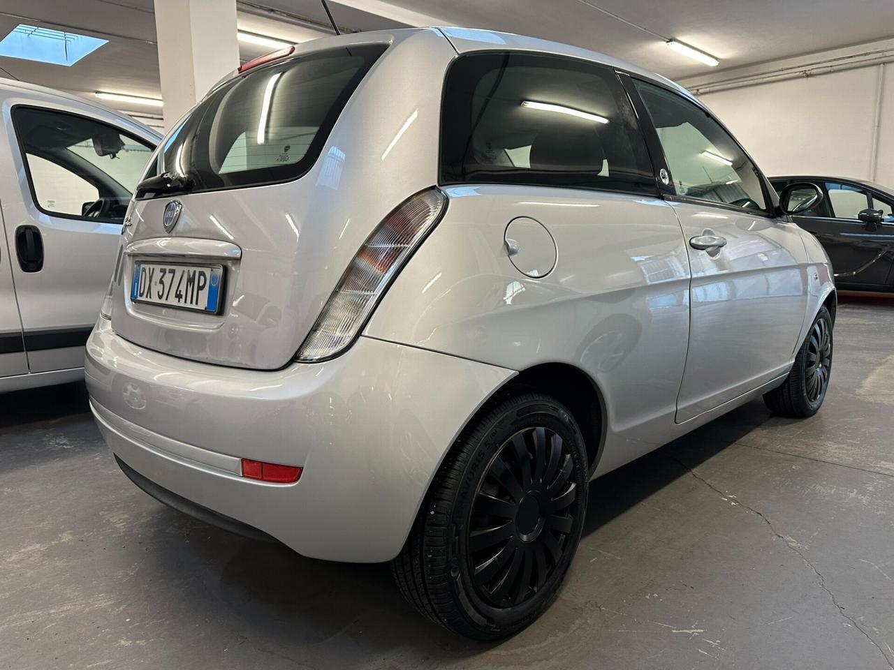 Lancia Ypsilon 1.4 Platino Ecochic GPL