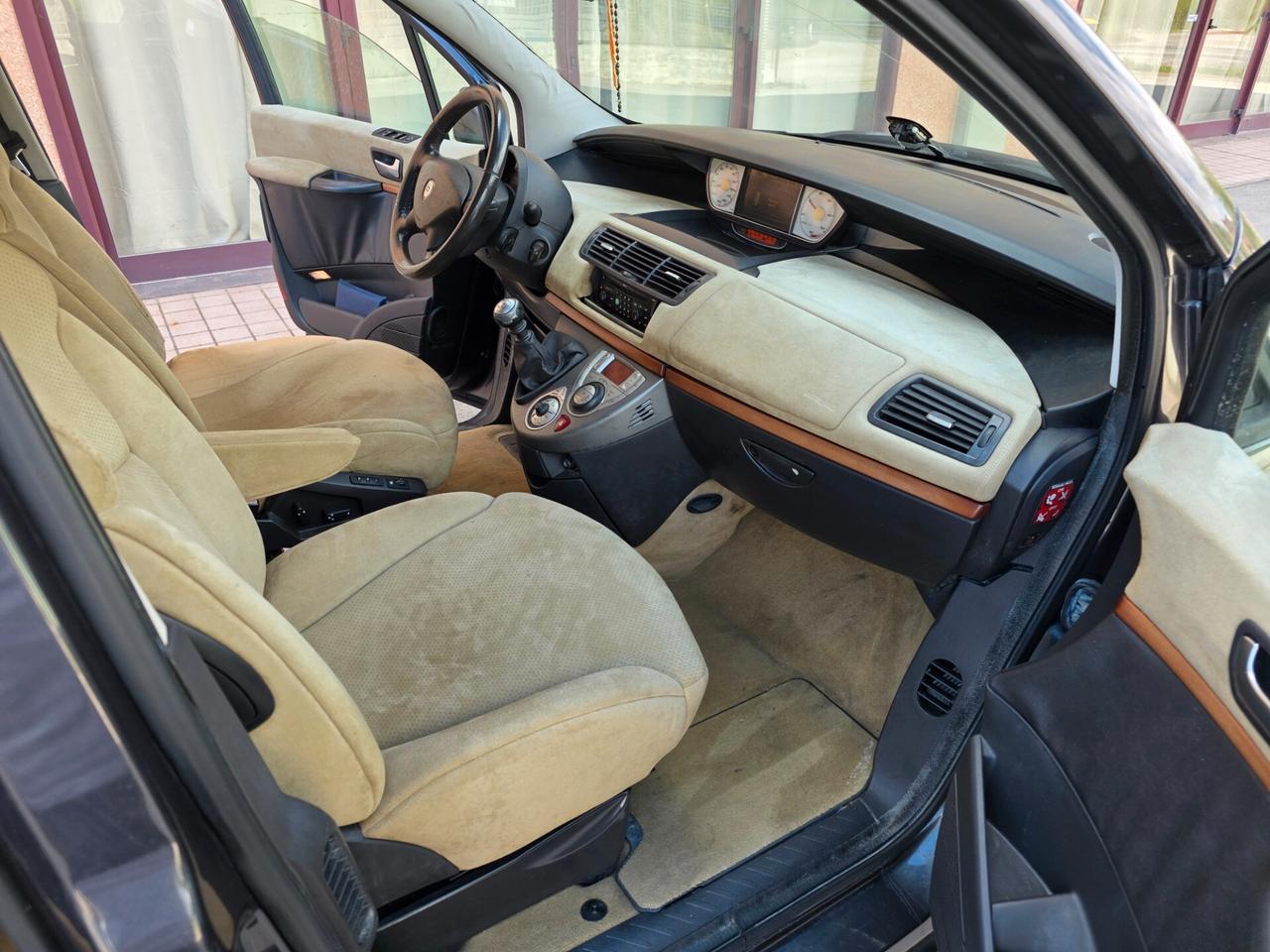 Lancia Phedra 2.0 MJT 120 CV Executive