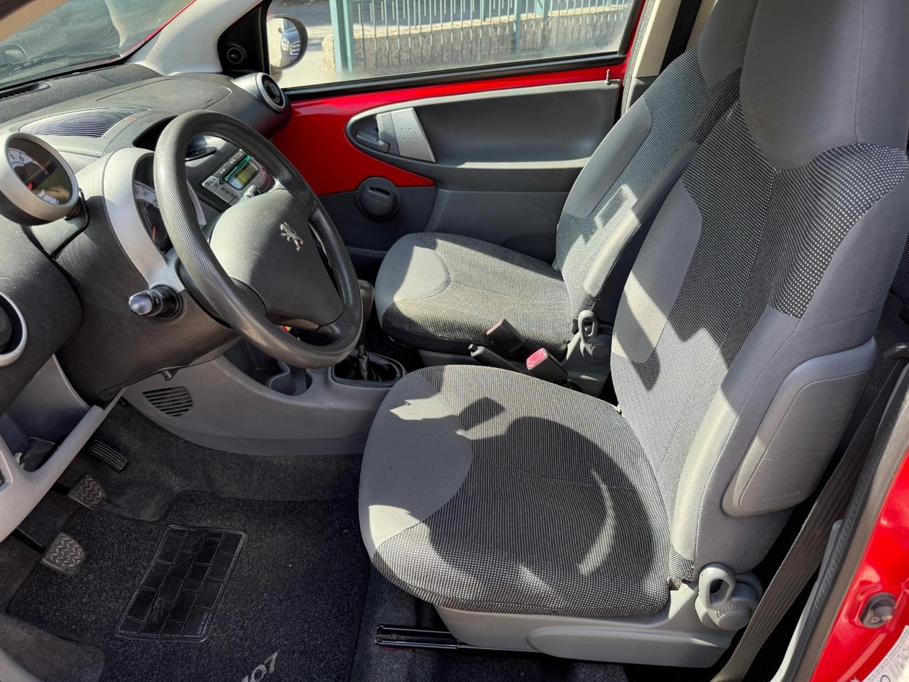 Peugeot 107 1.0 68CV 3p. Sweet Years