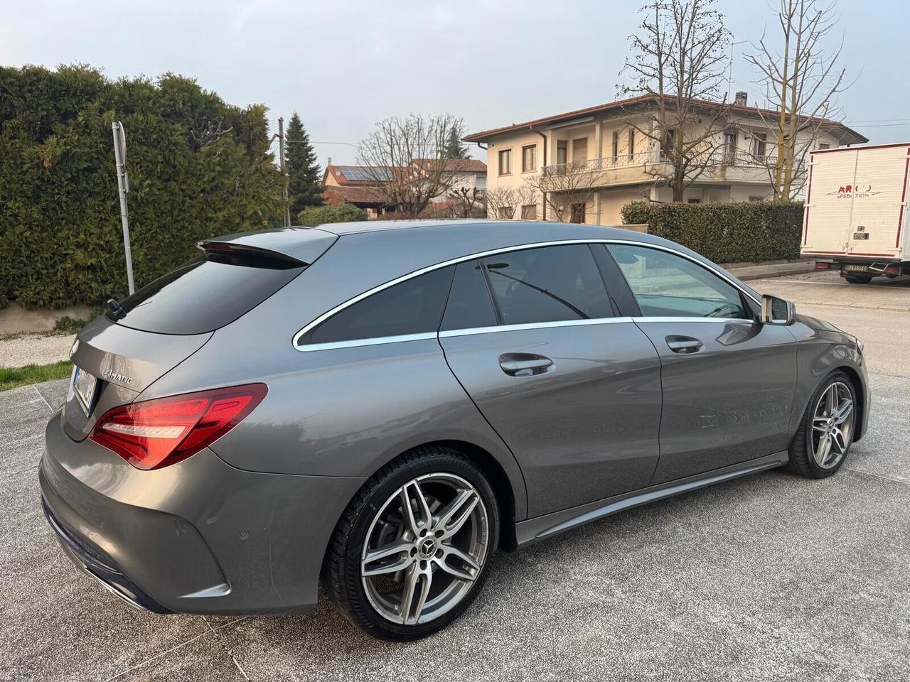 Mercedes-benz CLA 200 d S.W. 4Matic Automatic Business NEOPATENTATI