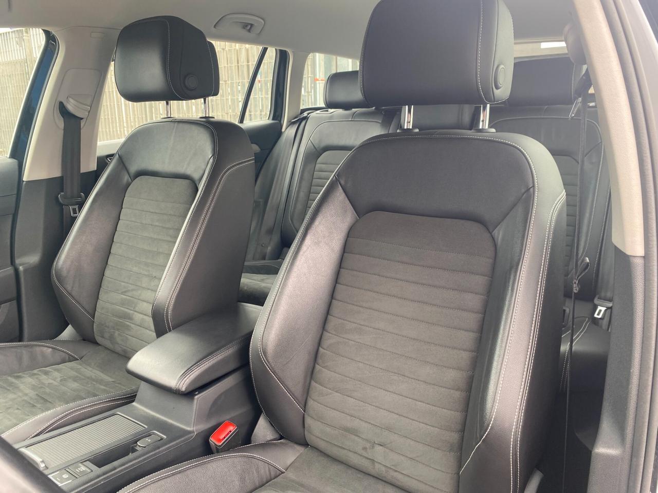 VOLKSWAGEN PASSAT Sw 1.5 TSI 150Cv DsG BUSINESS-AZIENDALE