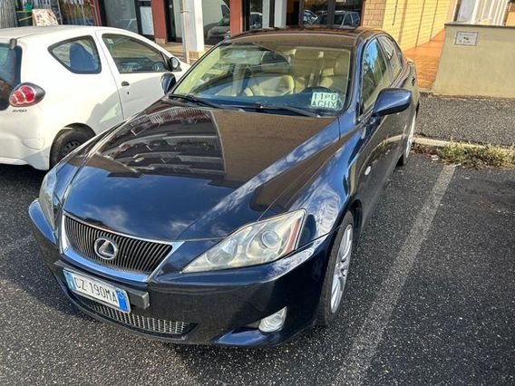 LEXUS IS 220d 2.2 16V Luxury