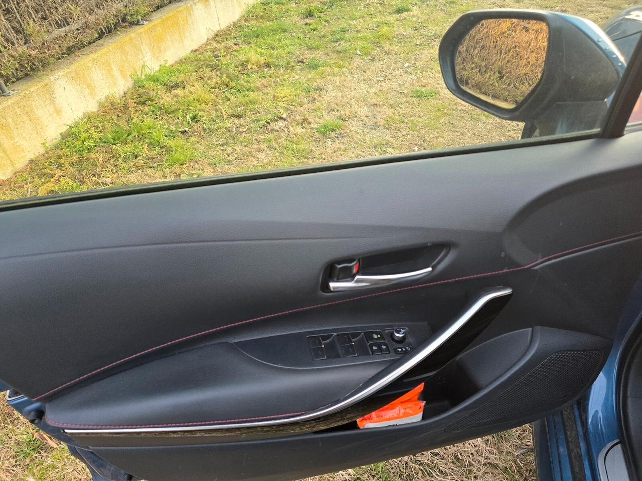 Toyota Corolla Touring Sports 2.0 Hybrid Lounge