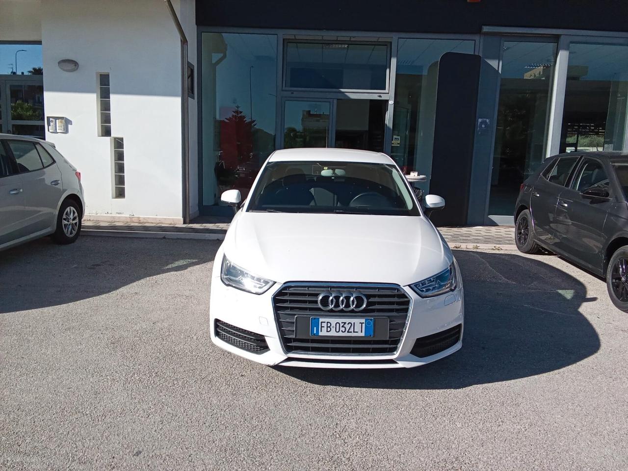 AUDI A1 SPORTBACK 1,4 TDI 90 CV ADMIRED 5P