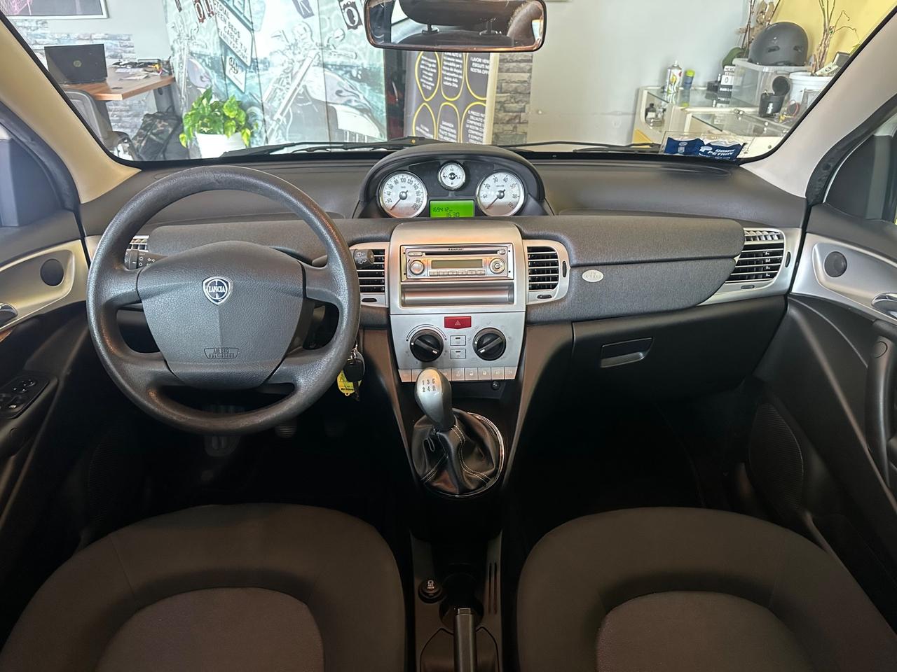 Lancia Ypsilon 1.3diesel per neopatentati