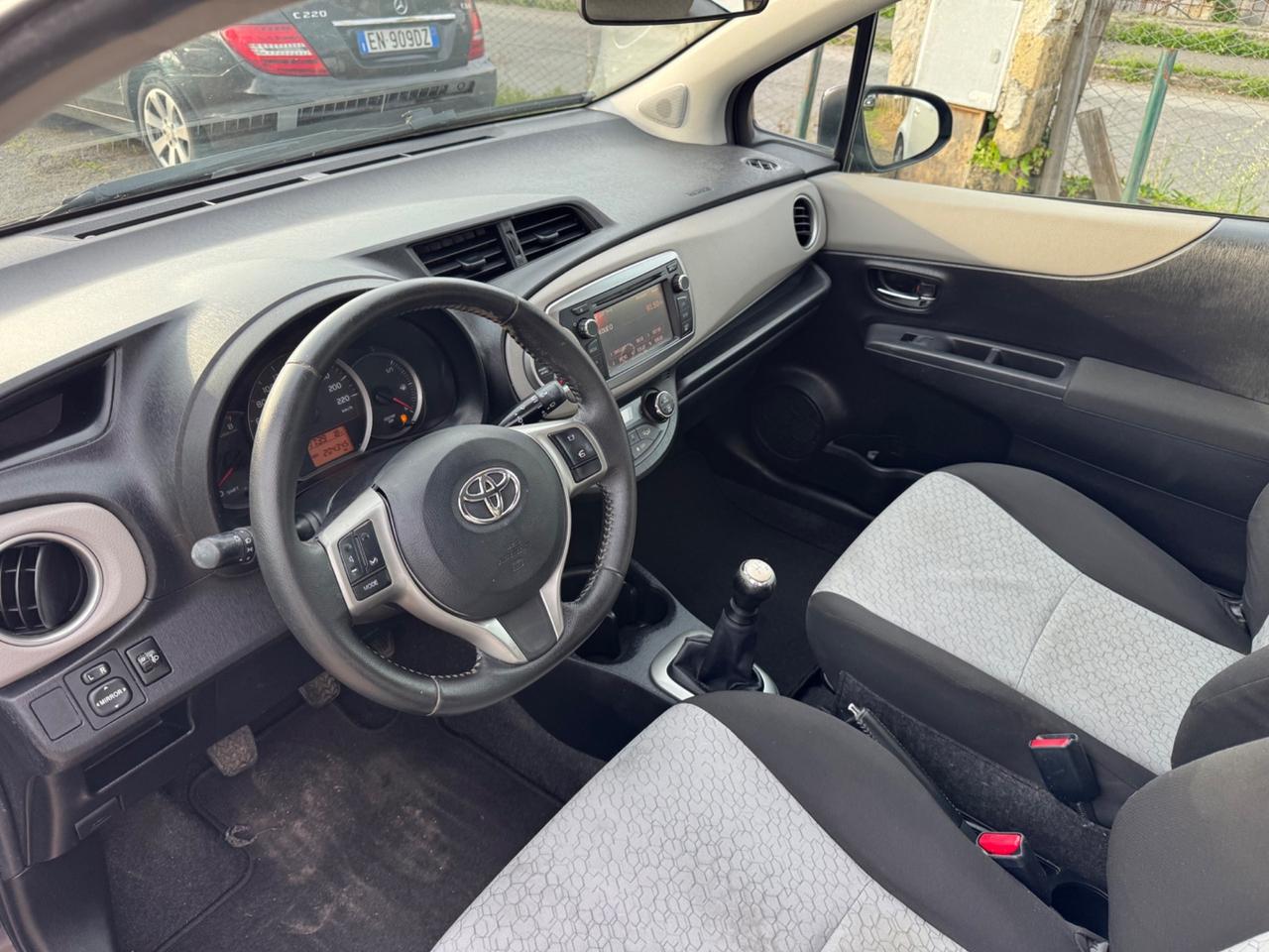 Toyota Yaris 1.0 3 porte Active NEOPATENTATI
