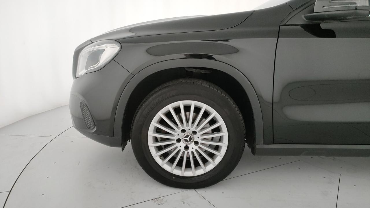 Mercedes-Benz GLA-X156 2017 - GLA 200 d Business auto