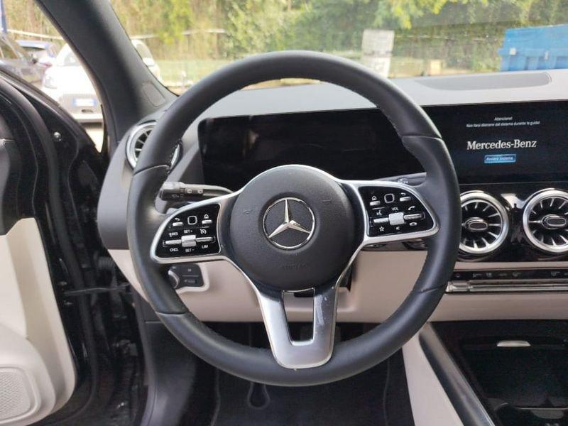 Mercedes-Benz GLA 200 D SPORT PLUS 4MATIC AUTO