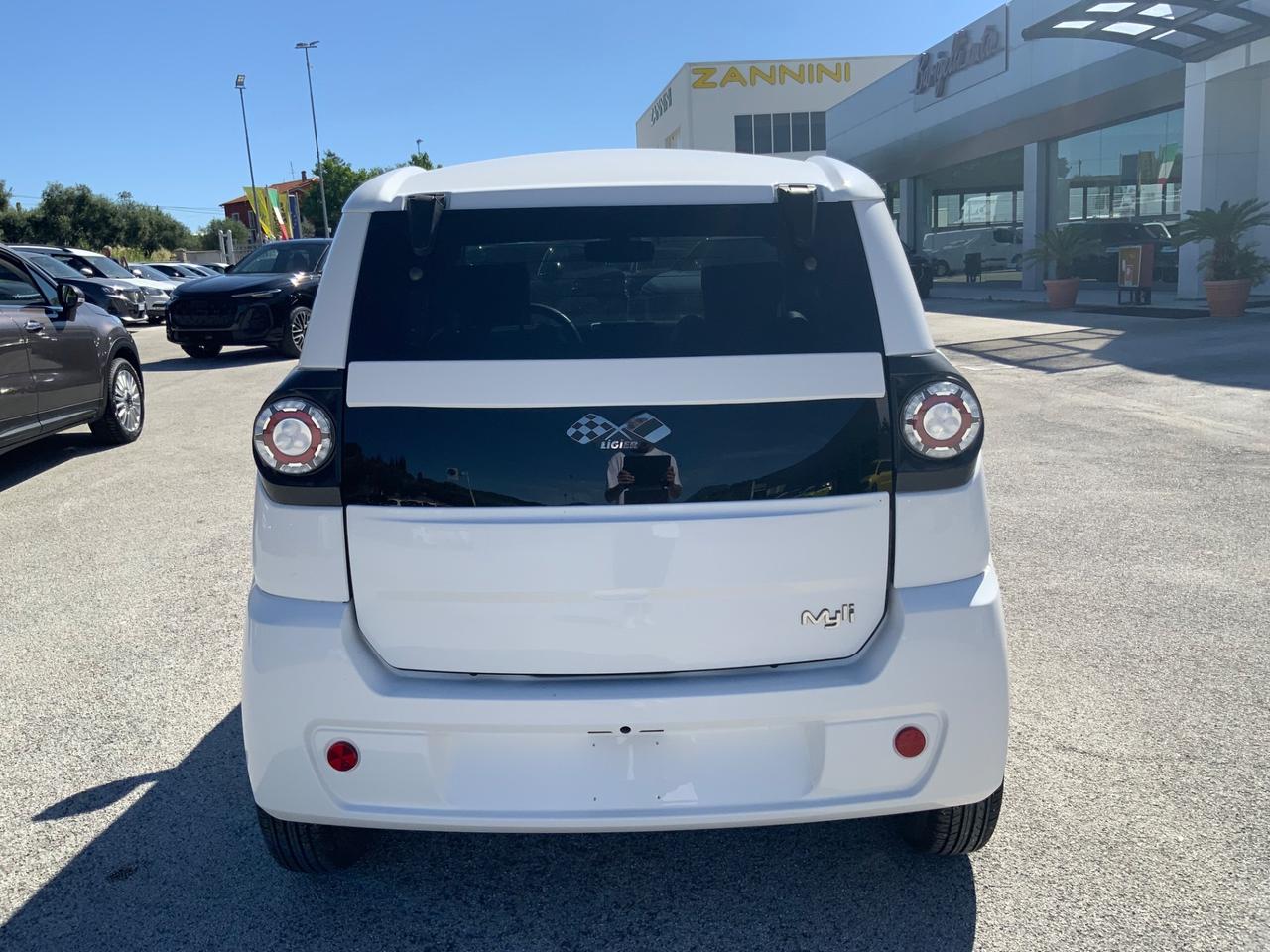 Ligier Myli EV L6 R.Ebel X