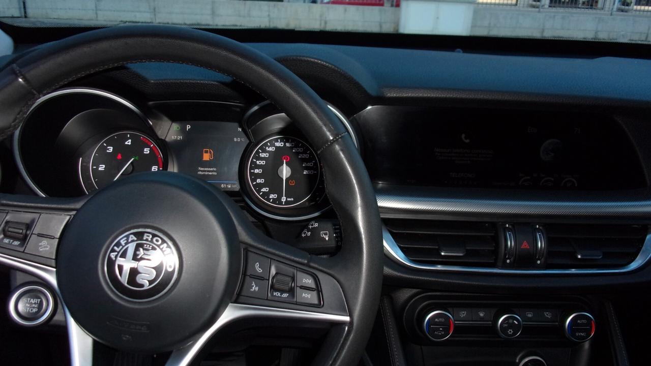 Alfa Romeo Stelvio 2.2 Turbodiesel 210 CV AT8 Q4 Executive