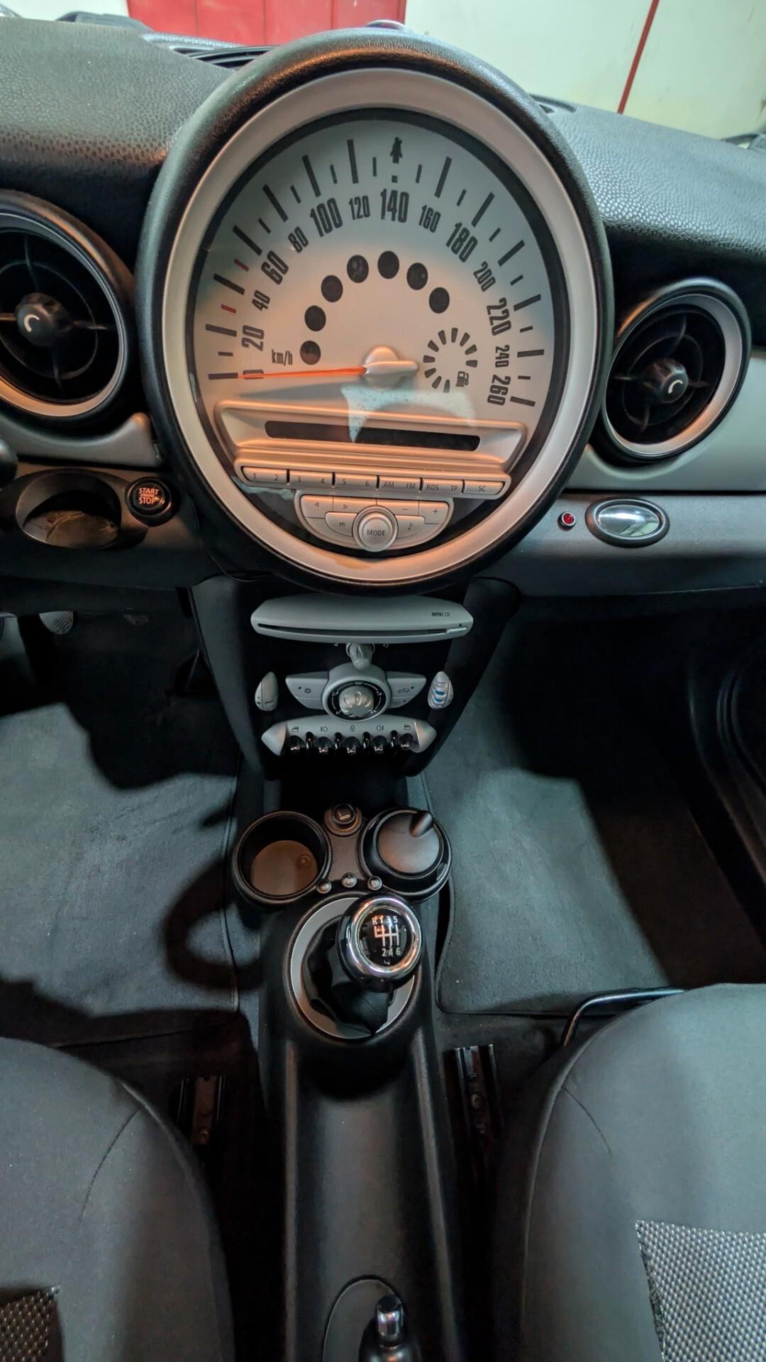 Mini 1.4 16V One (55kW)