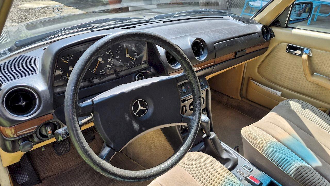 Mercedes-Benz 240 D Berlina W123 - 1980