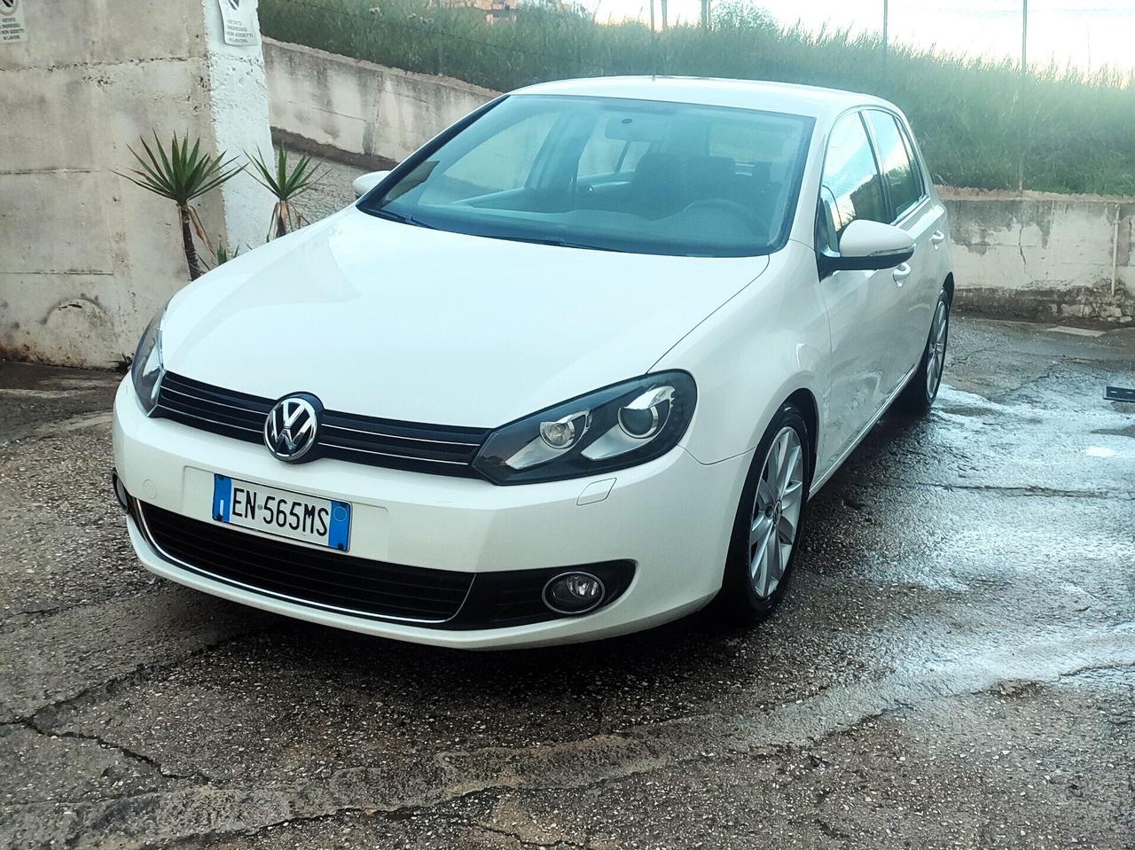 Volkswagen Golf 1.6 TDI DPF 5p. Highline