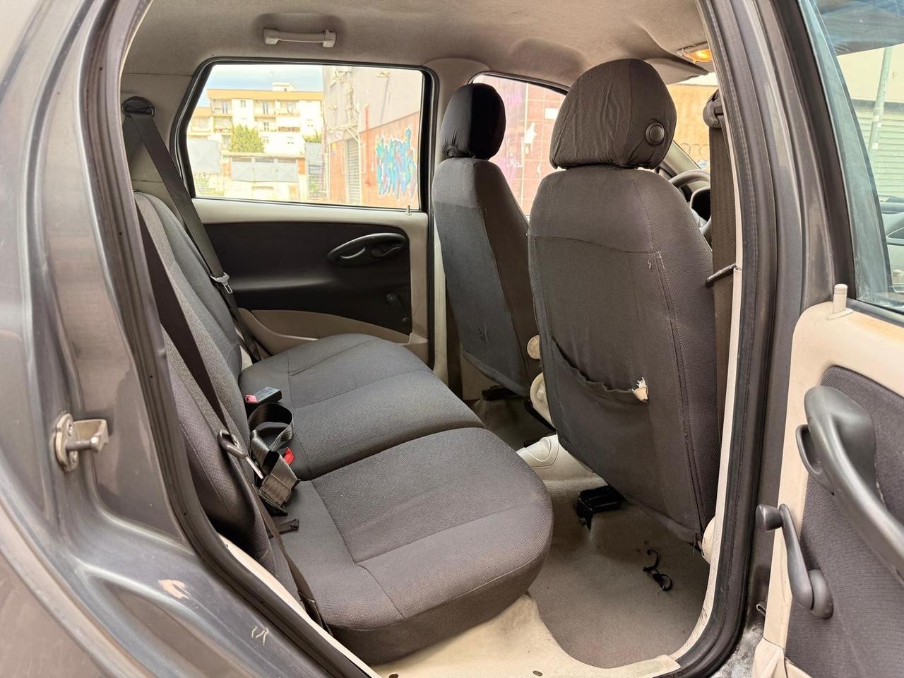 Fiat Punto 1.2i cat 5 porte EL