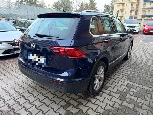 VOLKSWAGEN Tiguan 2.0 TDI SCR DSG 4MOTION Sport BMT