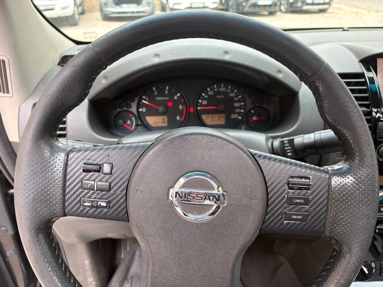 Nissan Navara 2.5 dCi 4 porte Double Cab Platinum