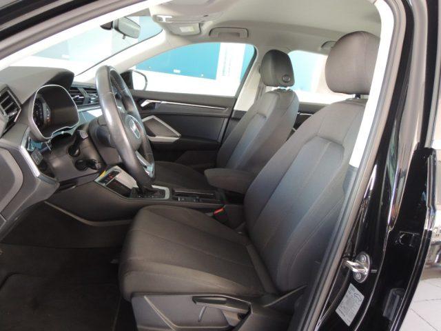 AUDI Q3 35 TDI S tronic Business Advanced