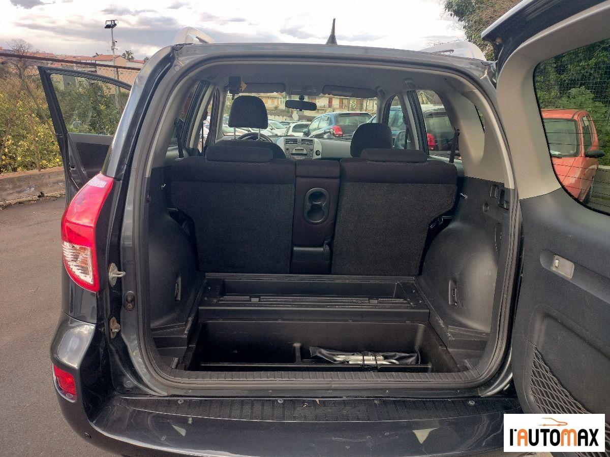 TOYOTA RAV4 2.2 d-4d 136cv