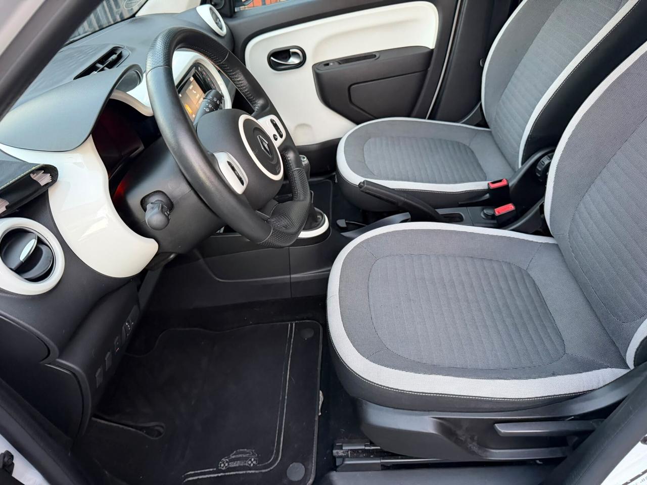 Renault Twingo SCe 65 CV Duel2
