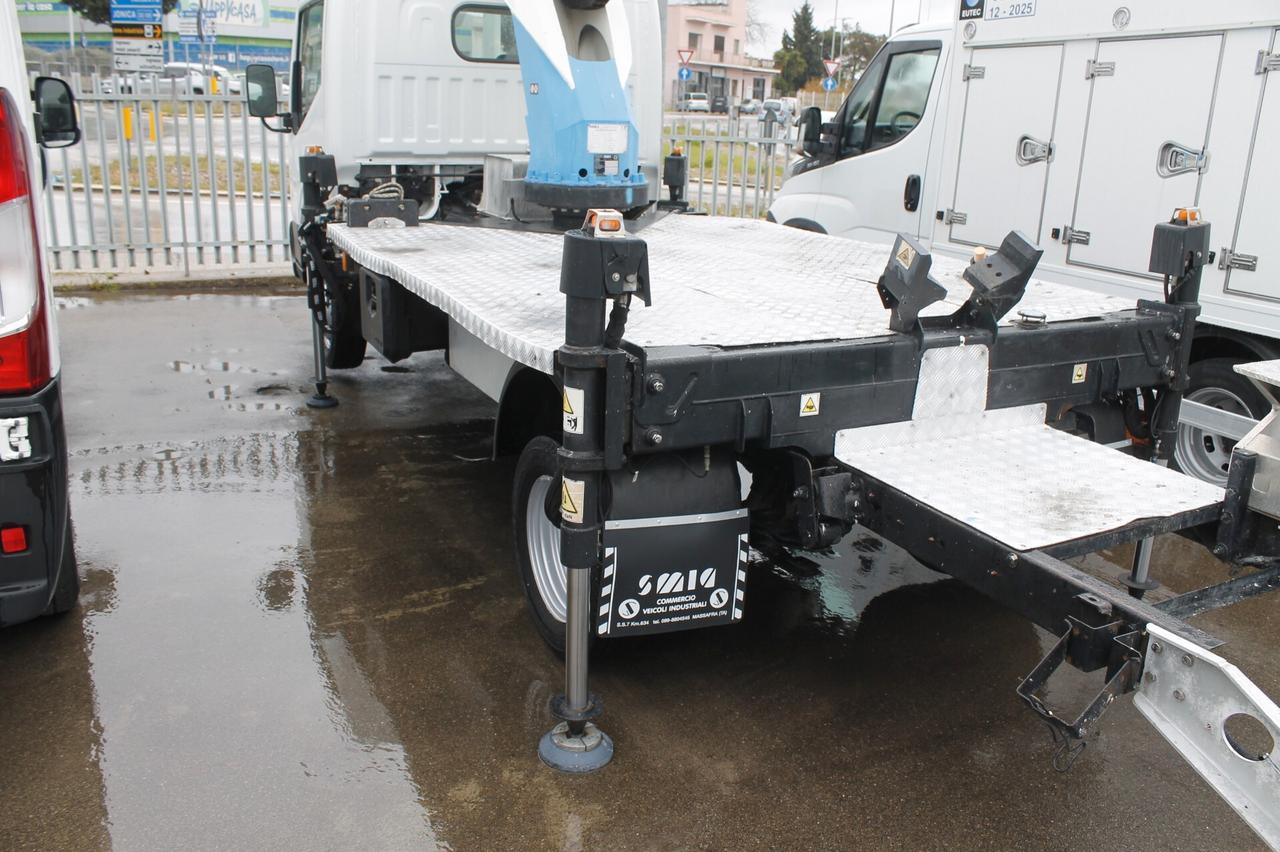 Nissan cabstar piattaforma aerea Isoli 24 metri