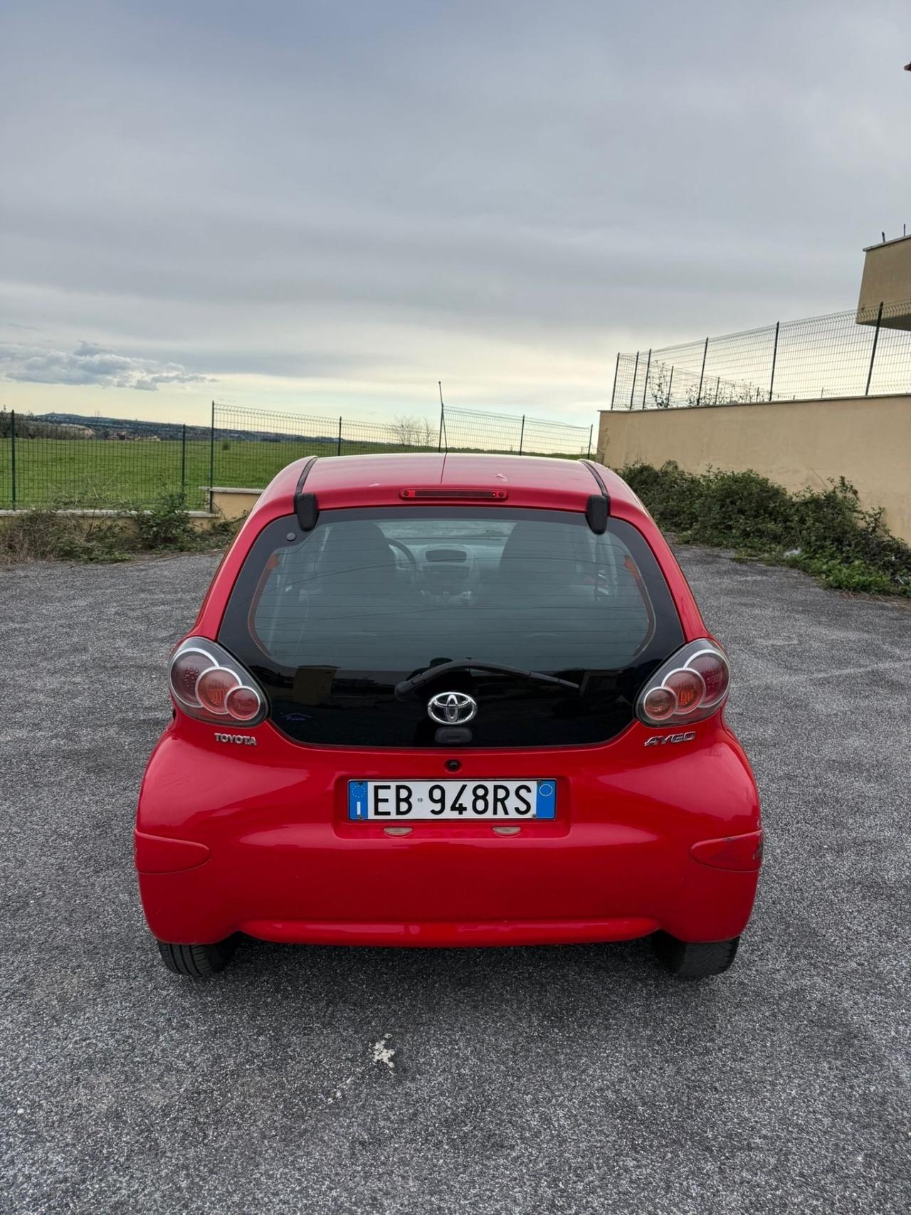 Toyota Aygo 1.0 12V VVT-i 5 porte Sol
