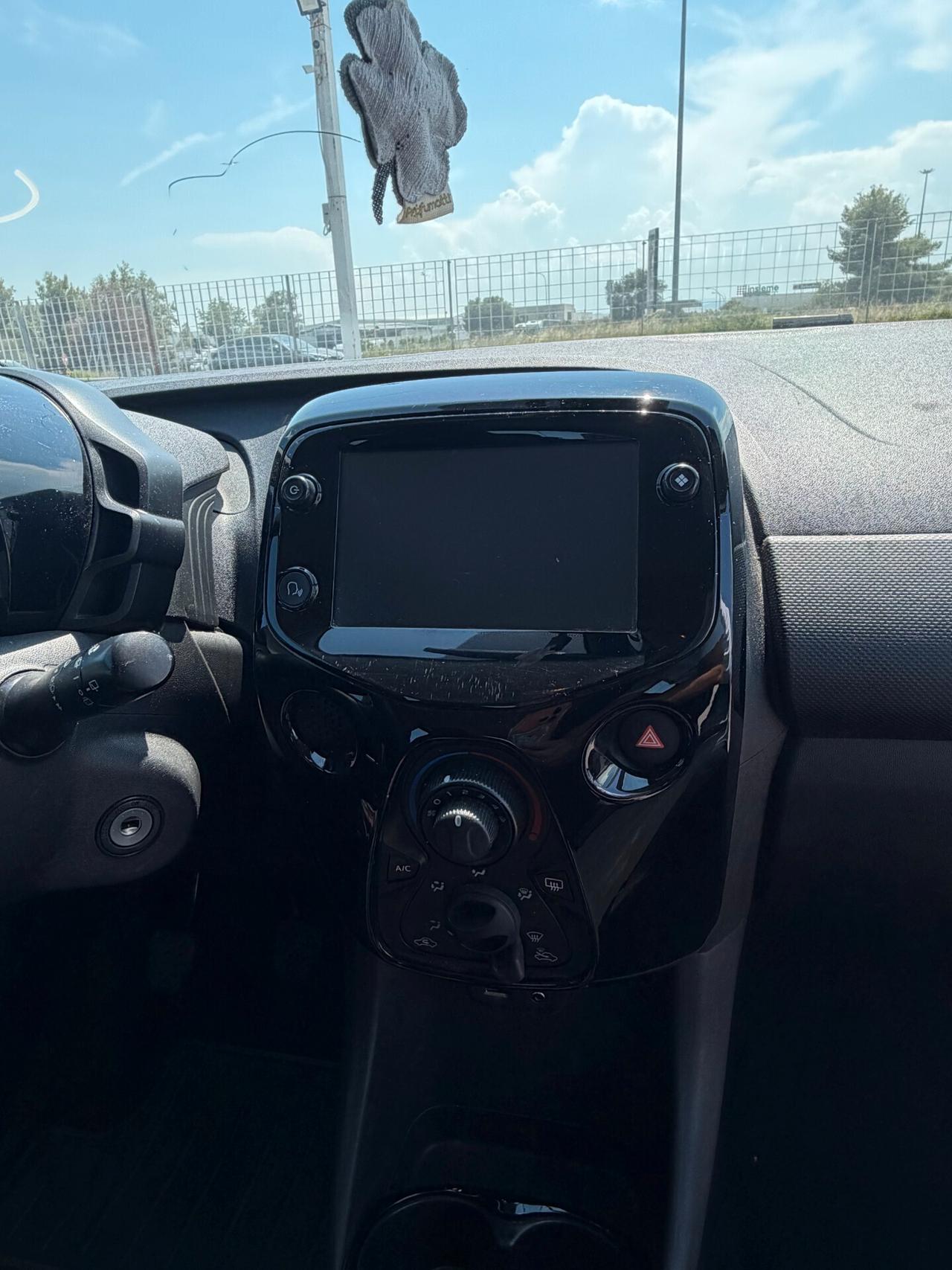 Citroen C1 VTi 72 S&S Shine NEOPATENTATI / PPE NUDE