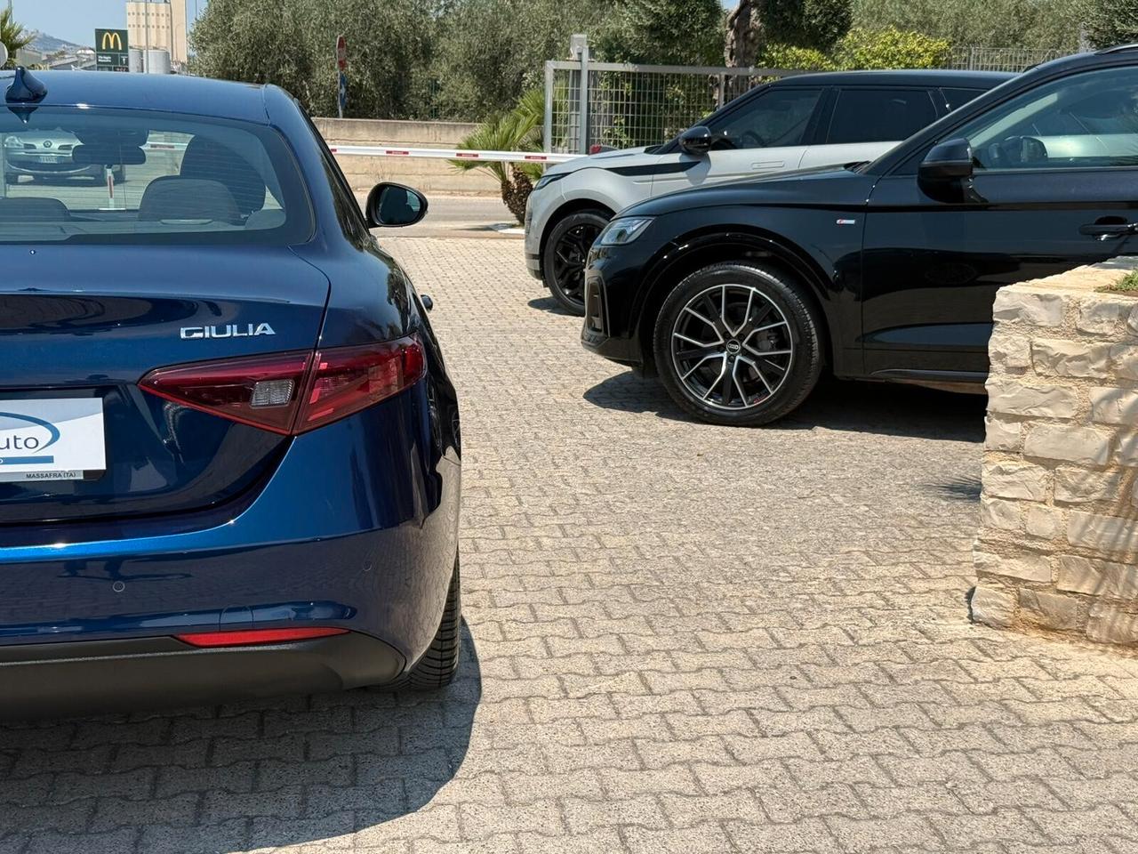 Alfa Giulia 2.2 160 CV AT8 Super Manuale Blu Monte Carlo