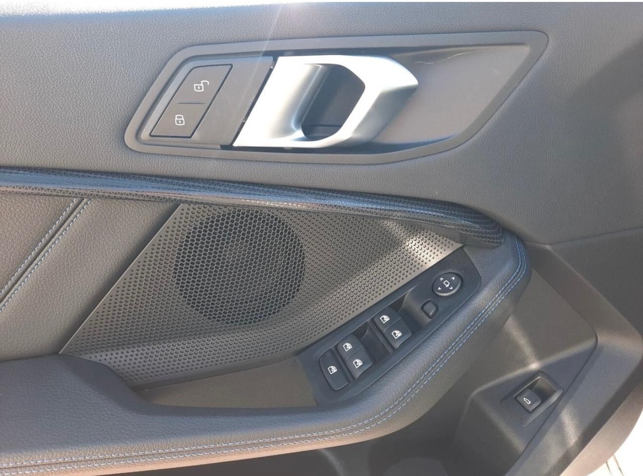 Bmw 118i 5p. Msport C automatico Navi