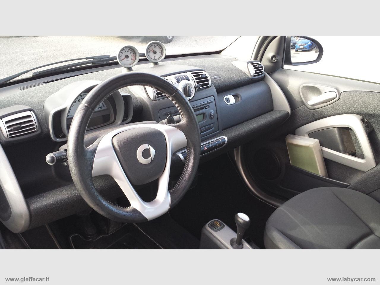 SMART Fortwo 1000 52 kW coupé PULSE