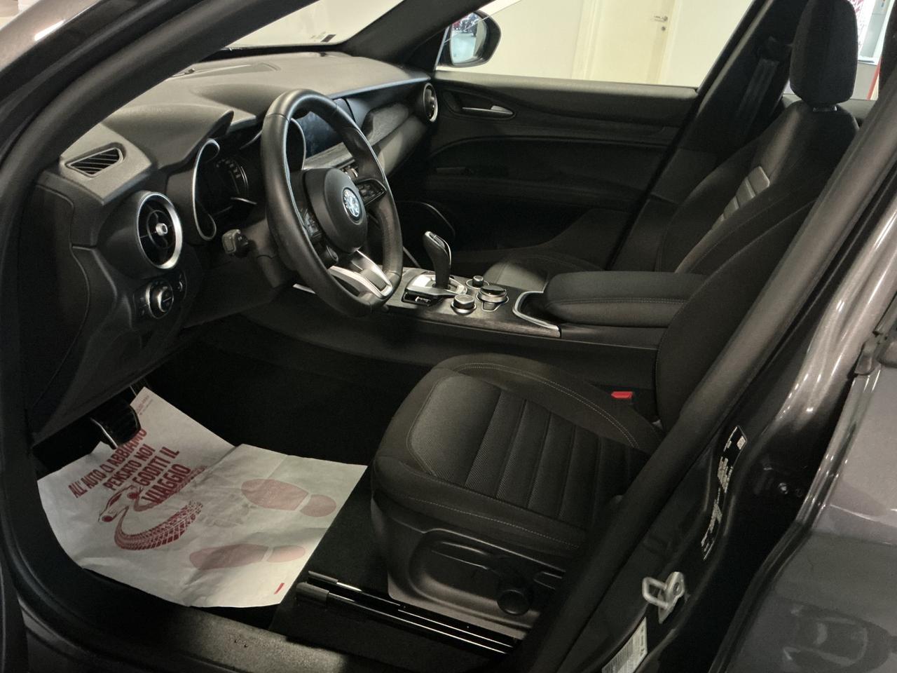 Alfa Romeo Stelvio 2.2 Turbodiesel 160 CV AT8 RWD Business