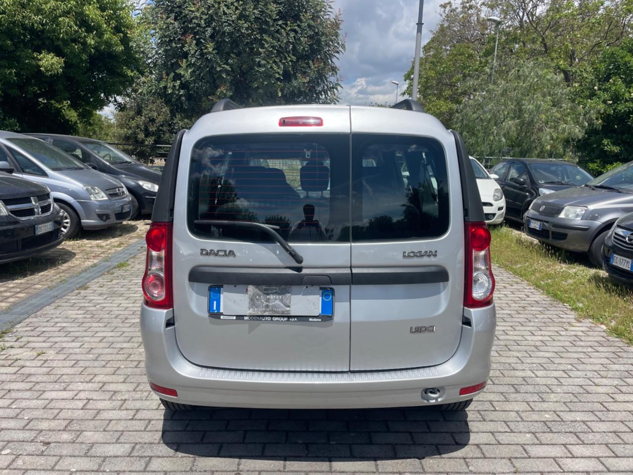 Dacia Logan MCV 1.5 dCi 90CV 7 posti Embleme