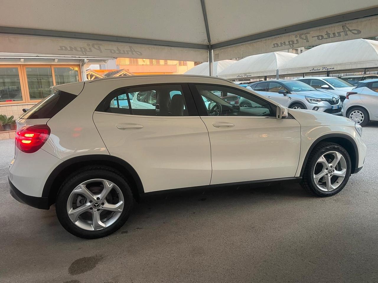 Mercedes-benz GLA 200 d Automatic Premium