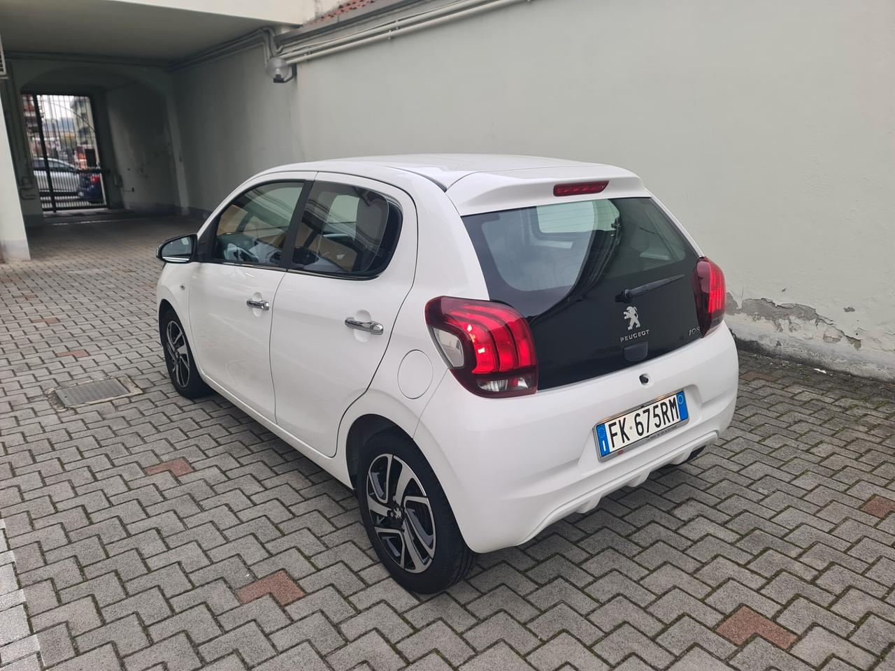 Peugeot 108 VTi 68 5 porte Allure - km certif.