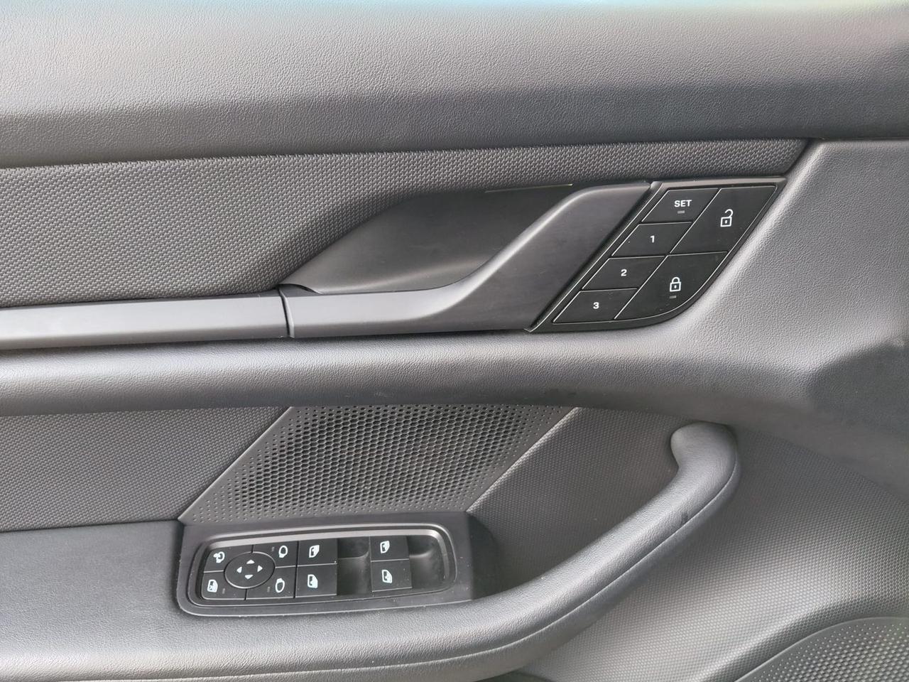 Porsche Taycan Performance Battery Plus #8212